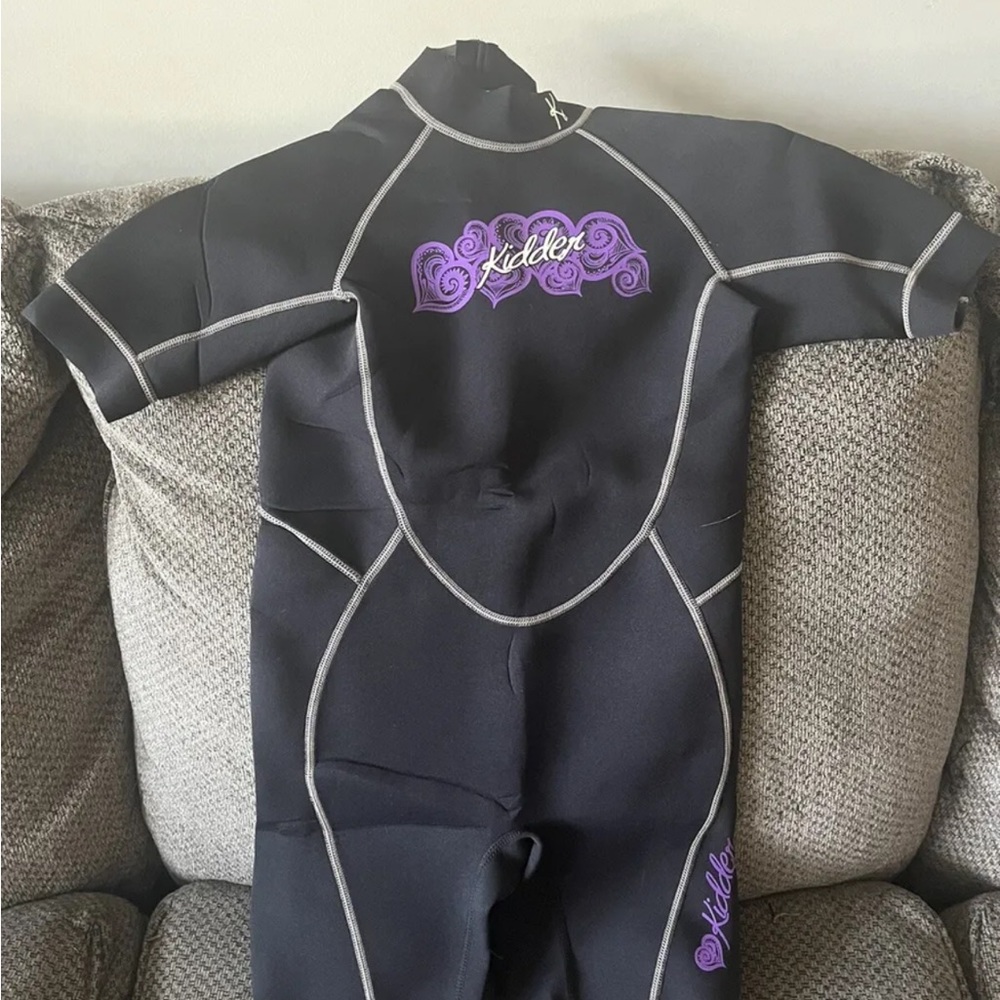 Kidder Junior Wetsuit—NWT—NEW WITH TAGS—Size 10